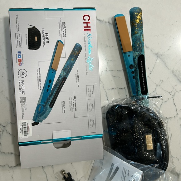 NIB Chi 1" Flat Iron Northern Lights - Picture 4 of 6